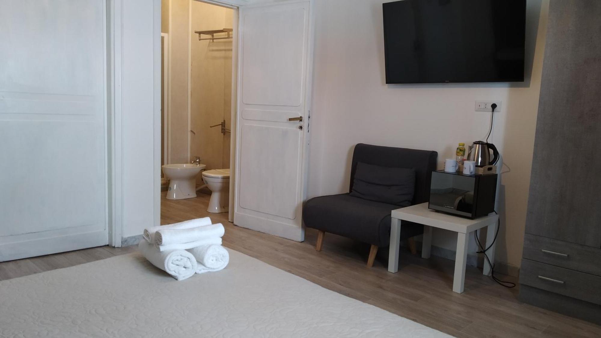 Cconforthotels R&B Gary House Bari Buitenkant foto